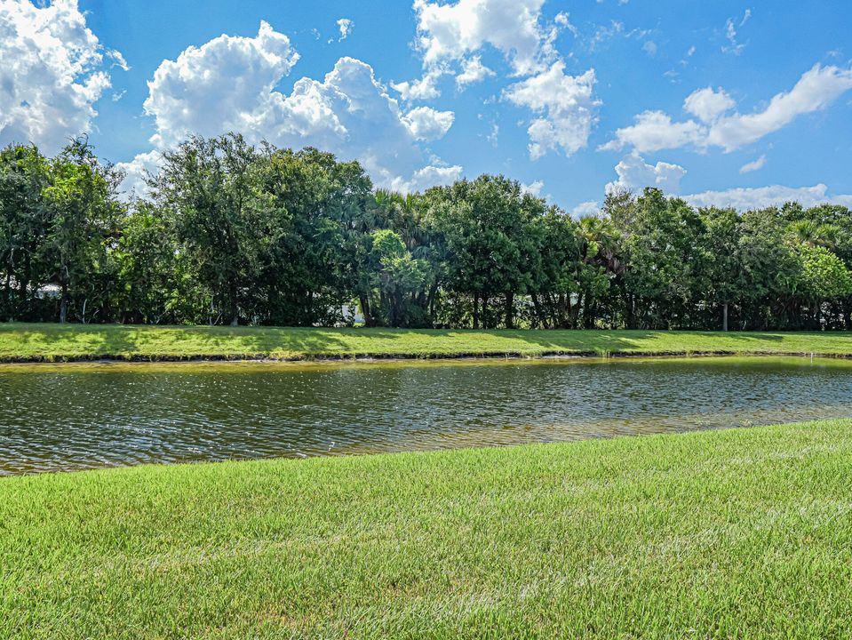 Recently Rented: $2,200 (2 beds, 2 baths, 1500 Square Feet)