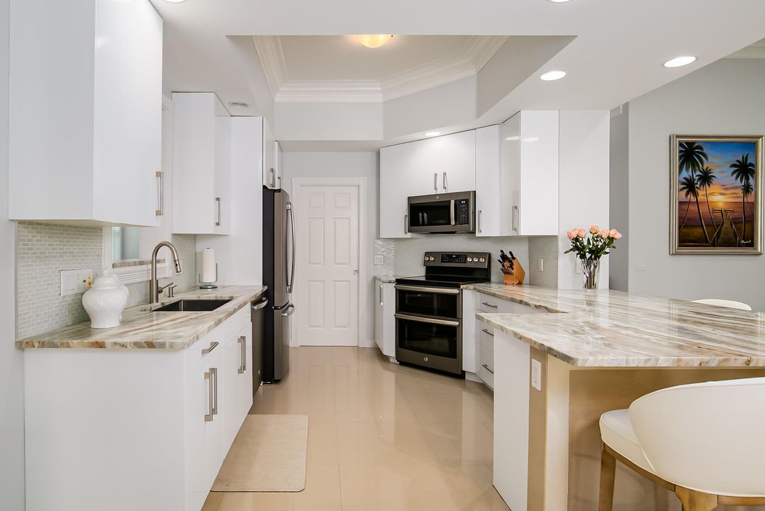 Active With Contract: $689,900 (4 beds, 3 baths, 2487 Square Feet)