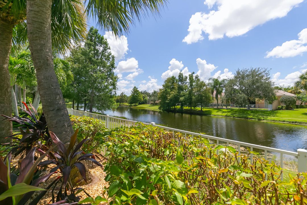 Active With Contract: $689,900 (4 beds, 3 baths, 2487 Square Feet)