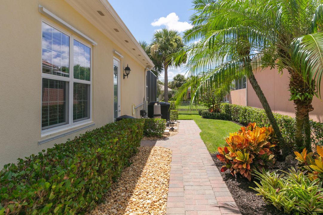 Active With Contract: $689,900 (4 beds, 3 baths, 2487 Square Feet)