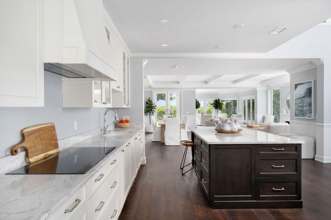 For Sale: $3,850,000 (3 beds, 2 baths, 2601 Square Feet)