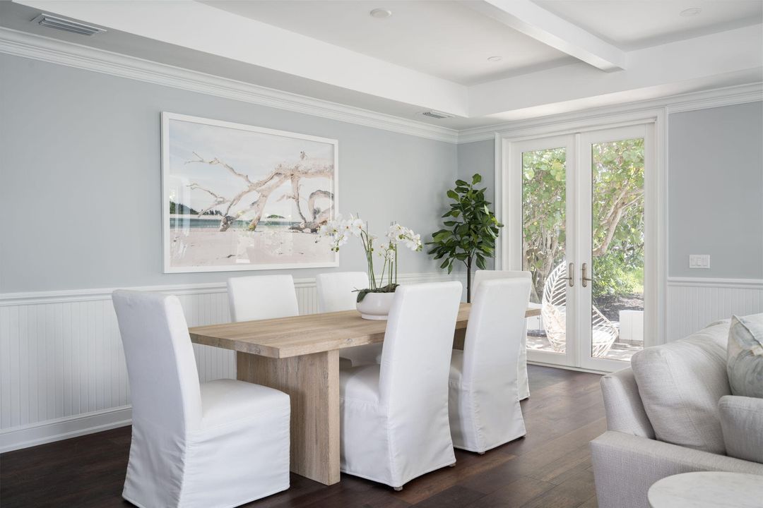 For Sale: $3,850,000 (3 beds, 2 baths, 2601 Square Feet)