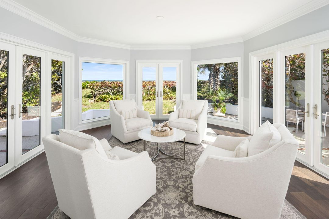 For Sale: $3,850,000 (3 beds, 2 baths, 2601 Square Feet)