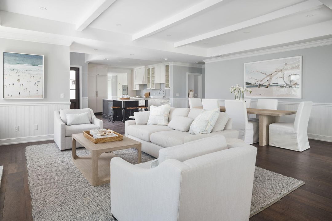 For Sale: $3,850,000 (3 beds, 2 baths, 2601 Square Feet)