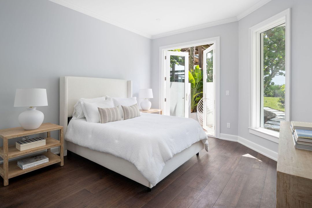 For Sale: $3,850,000 (3 beds, 2 baths, 2601 Square Feet)