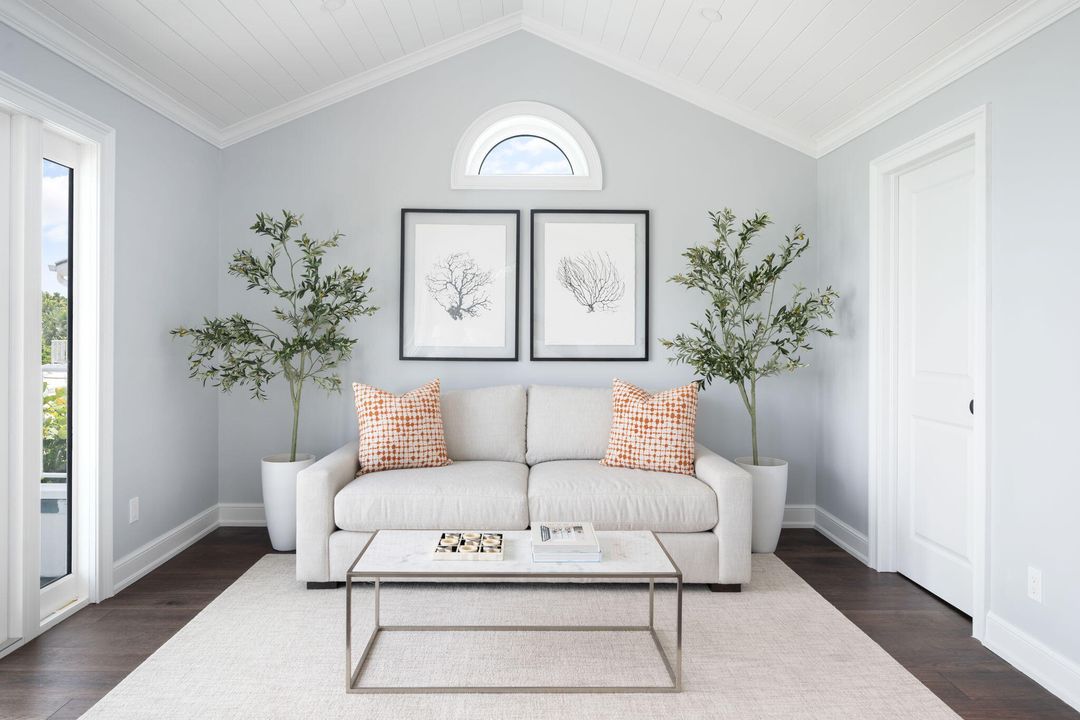 For Sale: $3,850,000 (3 beds, 2 baths, 2601 Square Feet)