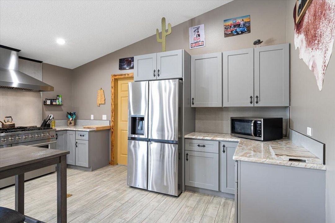 For Sale: $799,900 (3 beds, 3 baths, 1822 Square Feet)