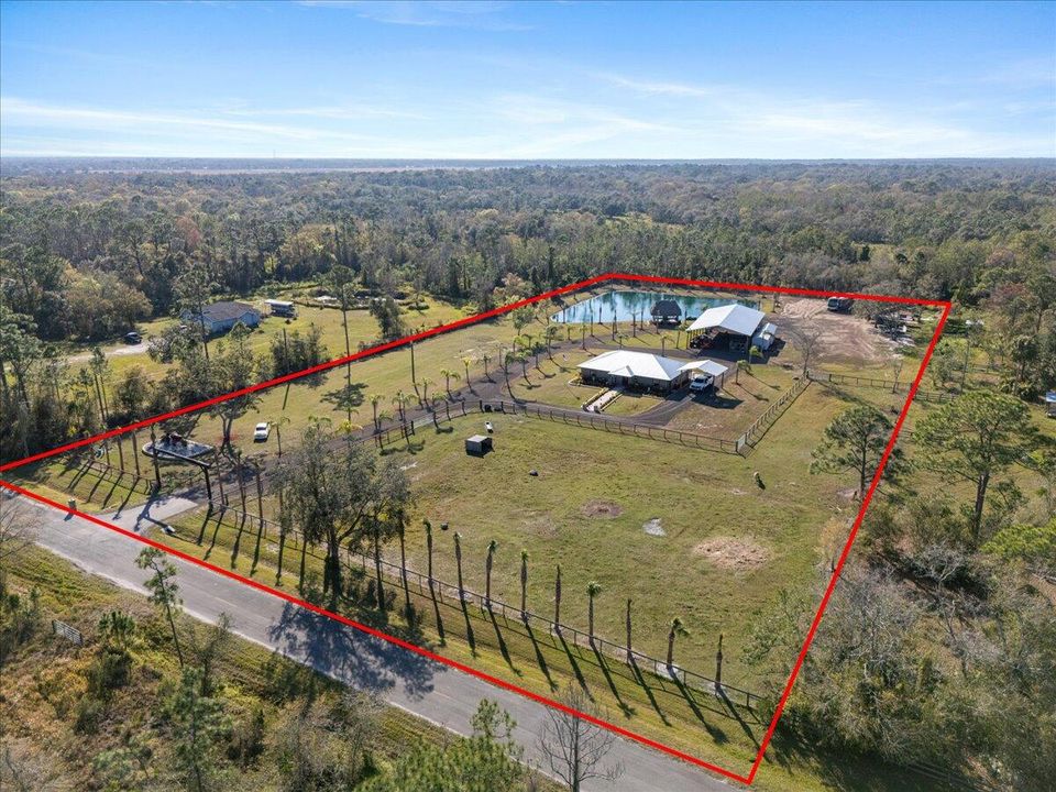 For Sale: $799,900 (3 beds, 3 baths, 1822 Square Feet)