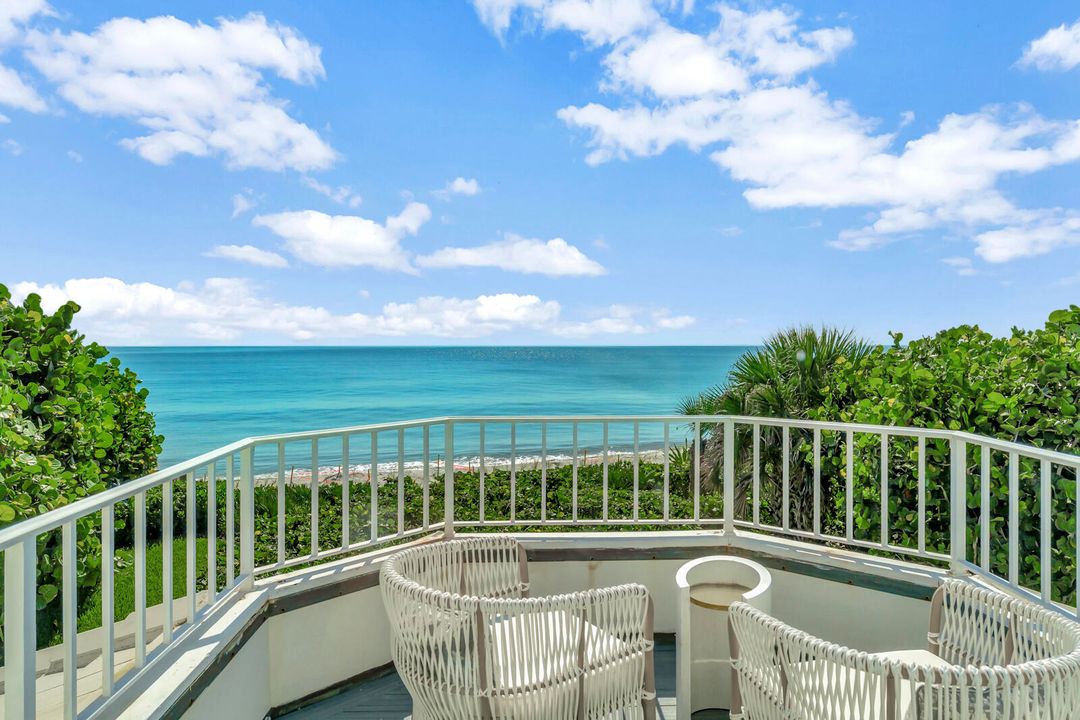 For Sale: $3,850,000 (3 beds, 2 baths, 2601 Square Feet)