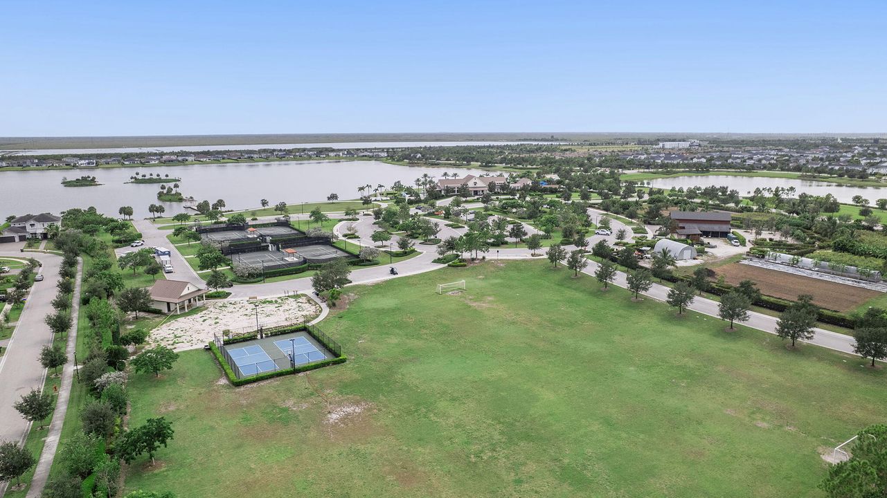 待售: $539,000 (3 贝兹, 2 浴室, 1952 平方英尺)