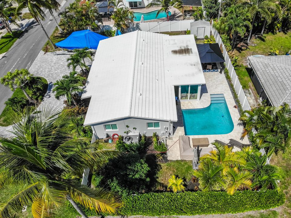 Active With Contract: $759,000 (4 beds, 2 baths, 1470 Square Feet)