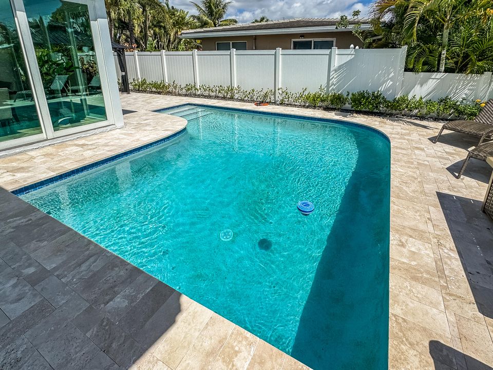 Active With Contract: $759,000 (4 beds, 2 baths, 1470 Square Feet)