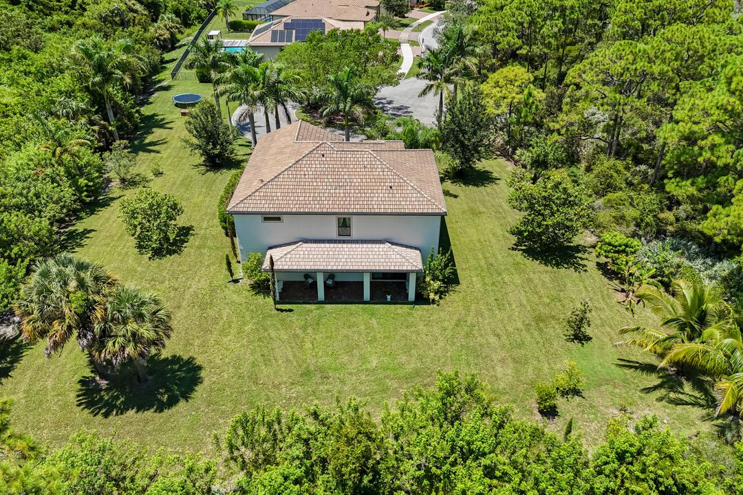 For Sale: $1,000,000 (4 beds, 3 baths, 3279 Square Feet)