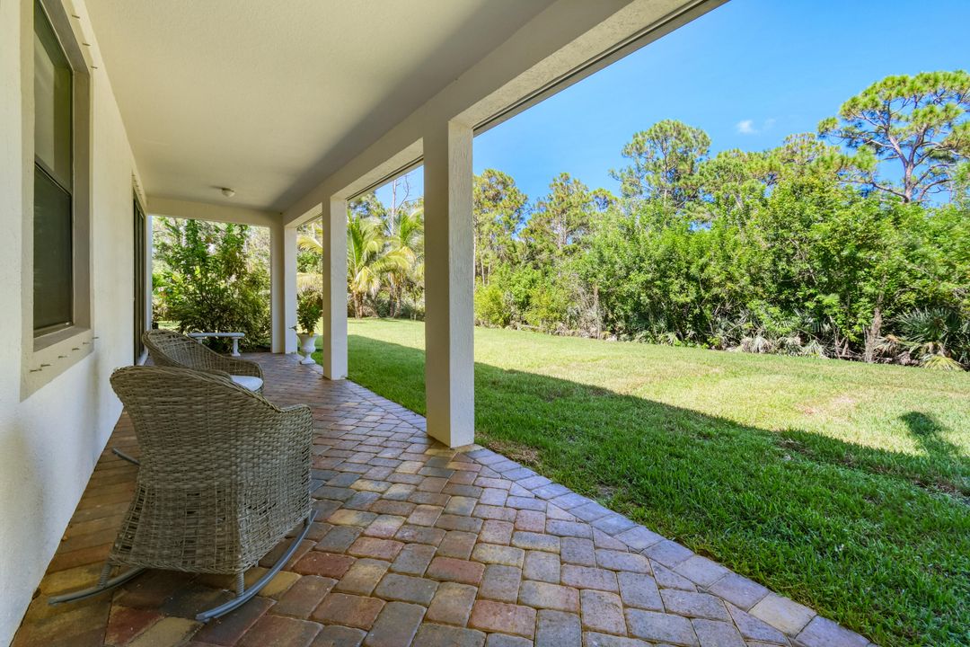 For Sale: $1,000,000 (4 beds, 3 baths, 3279 Square Feet)