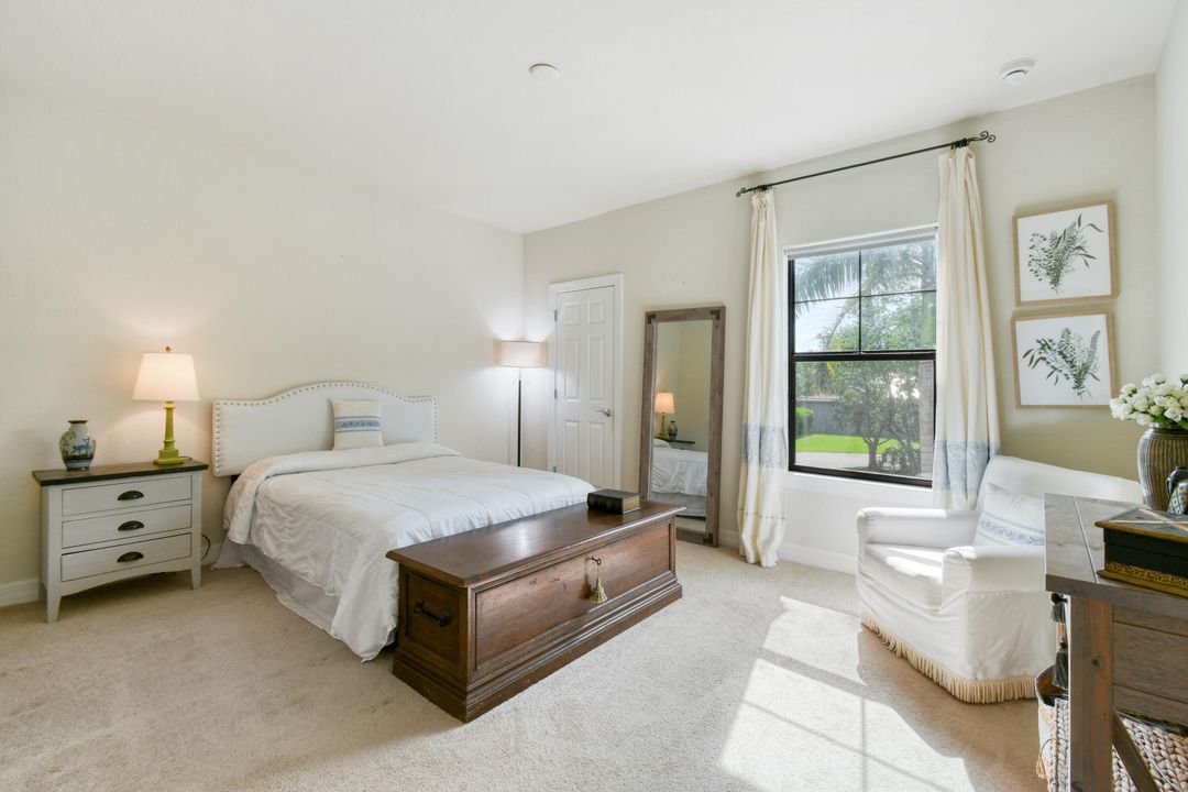 For Sale: $1,000,000 (4 beds, 3 baths, 3279 Square Feet)