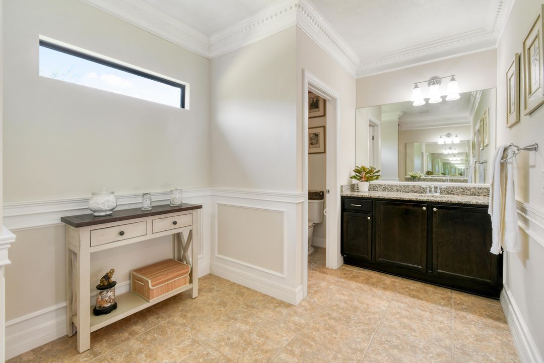 For Sale: $1,000,000 (4 beds, 3 baths, 3279 Square Feet)