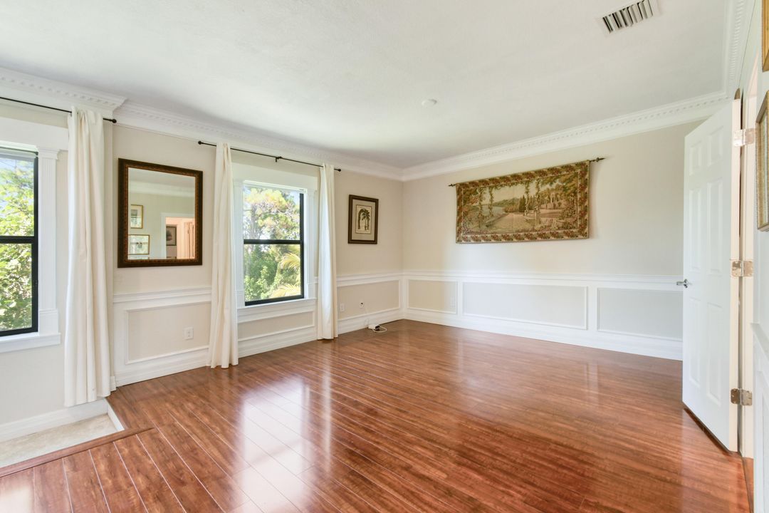 For Sale: $1,000,000 (4 beds, 3 baths, 3279 Square Feet)