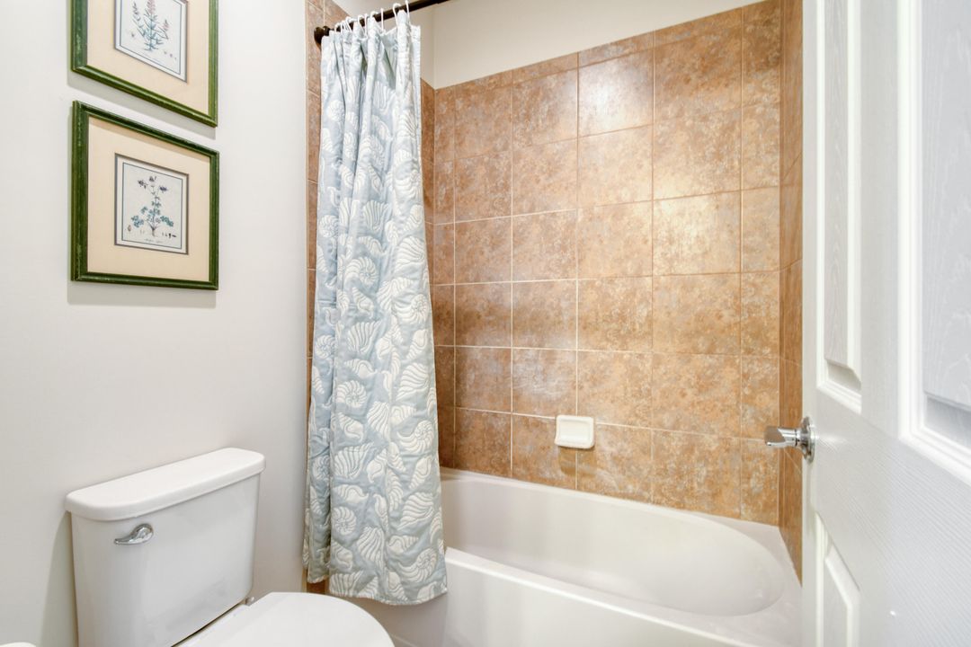 For Sale: $1,000,000 (4 beds, 3 baths, 3279 Square Feet)