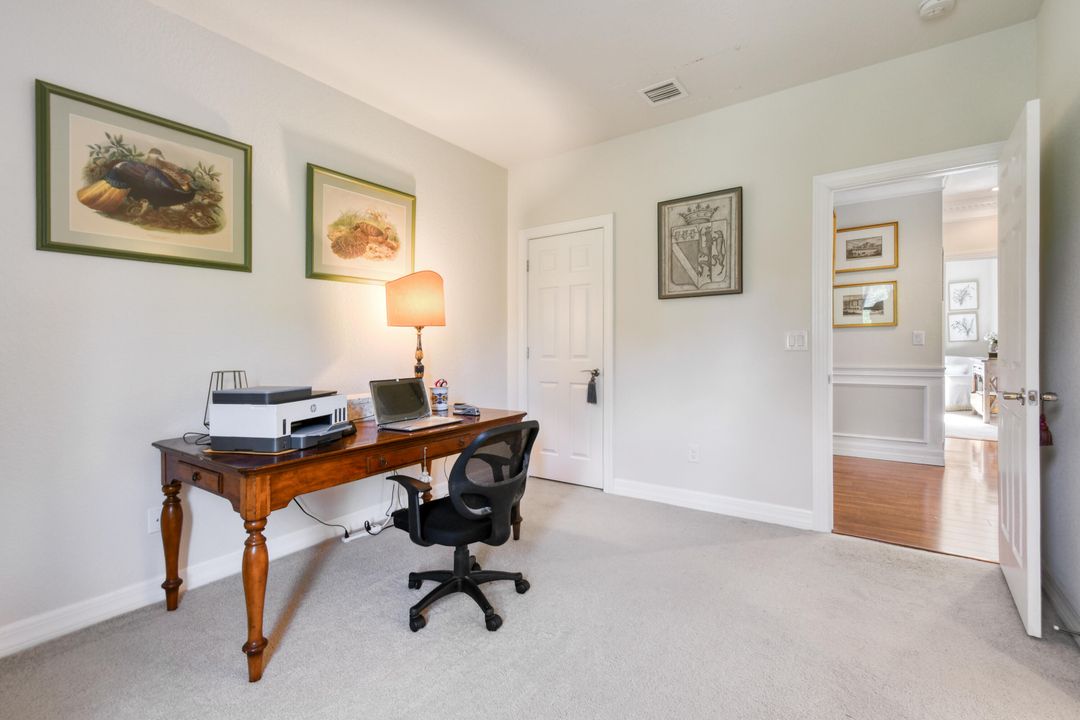 For Sale: $1,000,000 (4 beds, 3 baths, 3279 Square Feet)