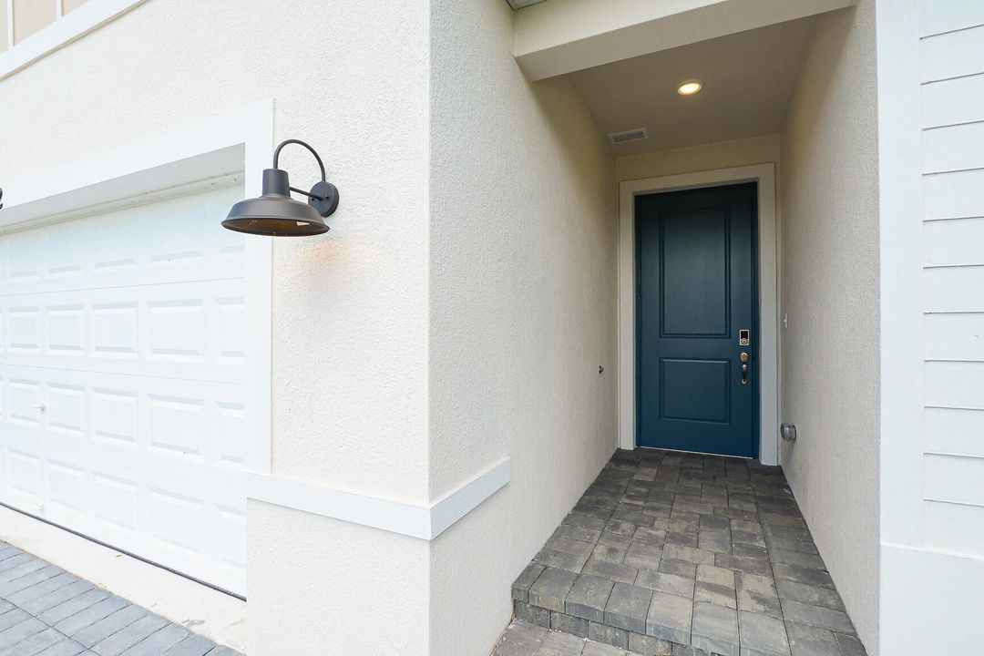 For Rent: $3,500 (4 beds, 3 baths, 2190 Square Feet)