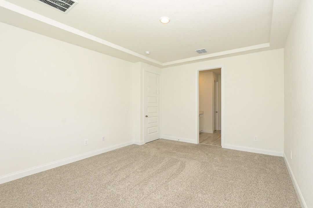 For Rent: $3,500 (4 beds, 3 baths, 2190 Square Feet)