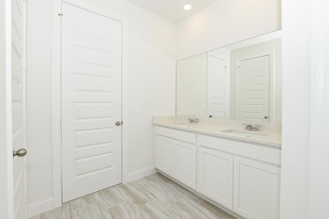 For Rent: $3,500 (4 beds, 3 baths, 2190 Square Feet)