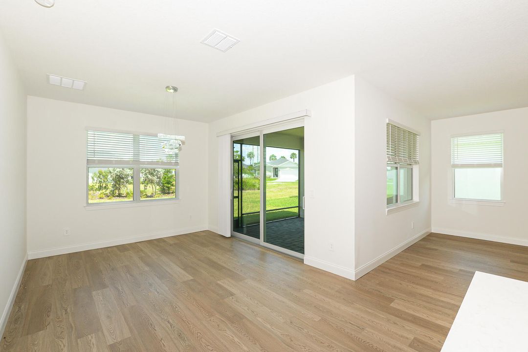 For Rent: $3,500 (4 beds, 3 baths, 2190 Square Feet)