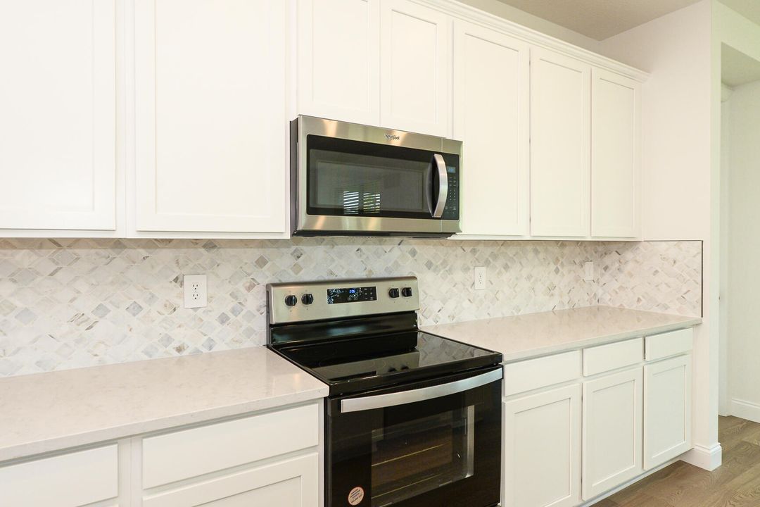 For Rent: $3,500 (4 beds, 3 baths, 2190 Square Feet)