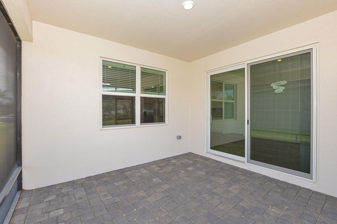 For Rent: $3,500 (4 beds, 3 baths, 2190 Square Feet)