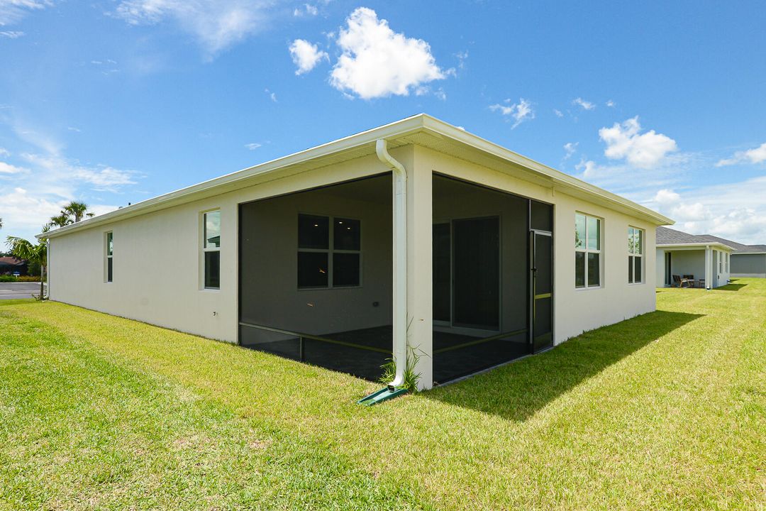 For Rent: $3,500 (4 beds, 3 baths, 2190 Square Feet)