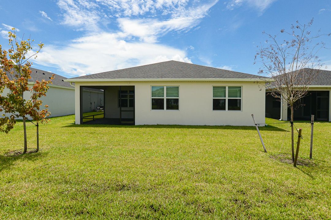 For Rent: $3,500 (4 beds, 3 baths, 2190 Square Feet)