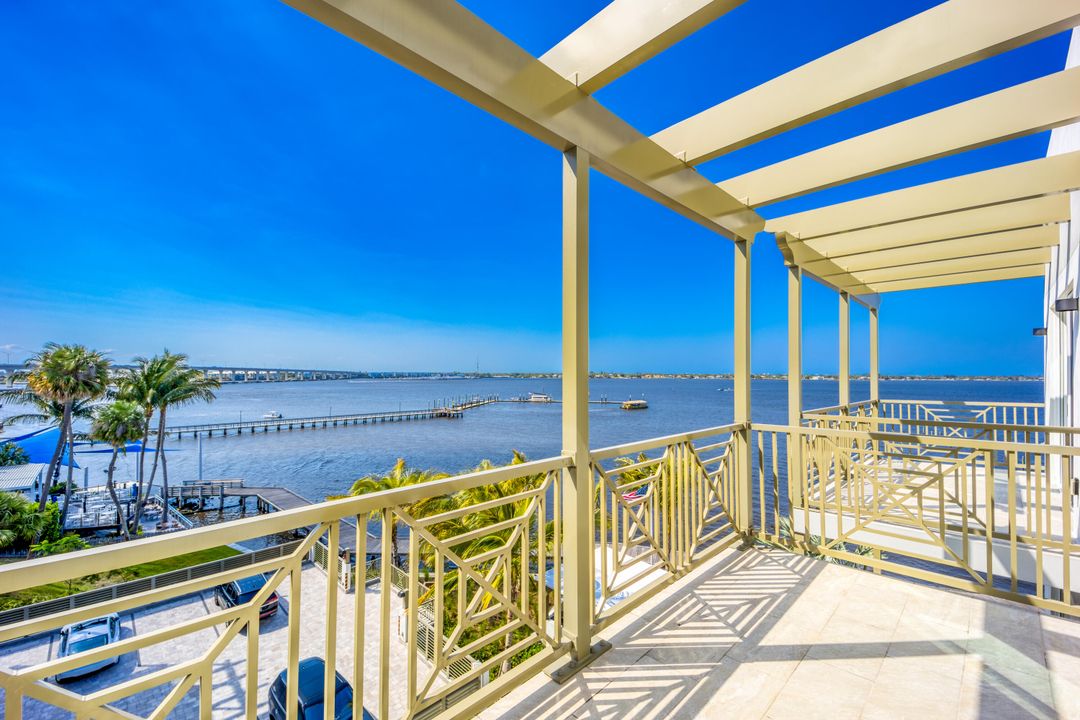 Недавно арендовано: $3,500 (1 спален, 1 ванн, 969 Квадратных фут)