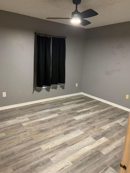 待售: $385,000 (4 贝兹, 2 浴室, 2012 平方英尺)