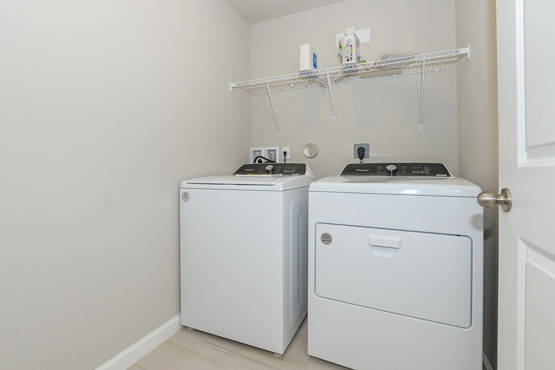 For Rent: $2,500 (3 beds, 2 baths, 1808 Square Feet)