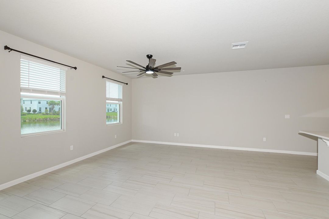 For Rent: $2,500 (3 beds, 2 baths, 1808 Square Feet)