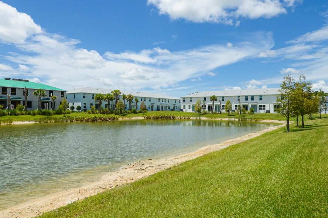 For Rent: $2,500 (3 beds, 2 baths, 1808 Square Feet)