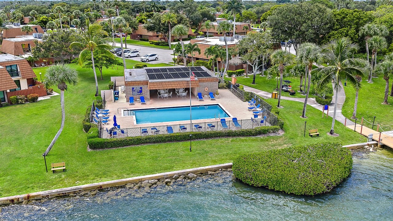 Activo con contrato: $2,750 (2 camas, 2 baños, 1470 Pies cuadrados)