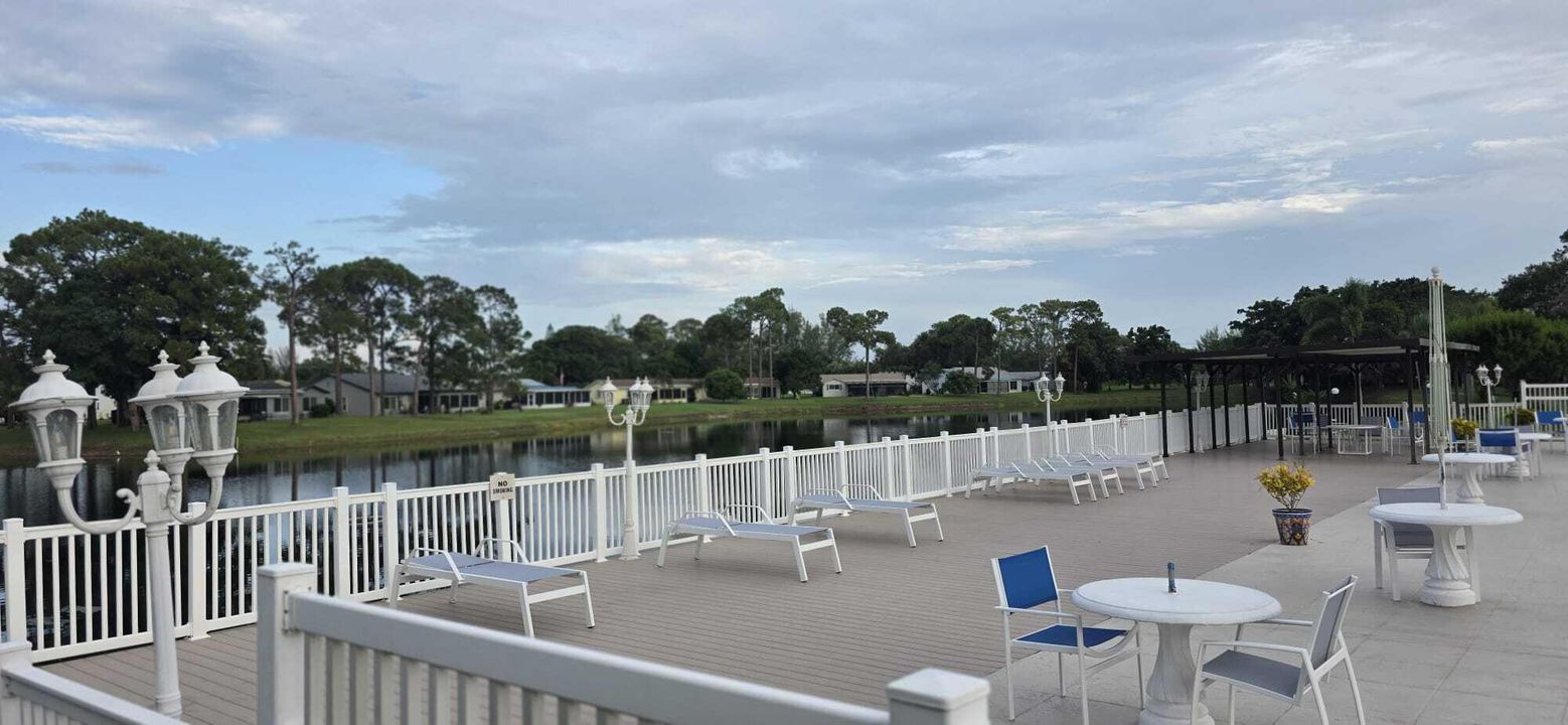 For Sale: $109,000 (1 beds, 1 baths, 632 Square Feet)