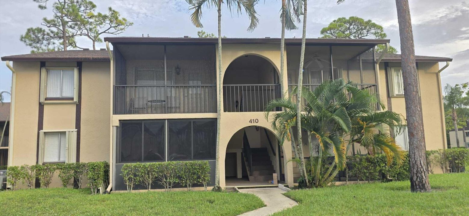 For Sale: $109,000 (1 beds, 1 baths, 632 Square Feet)