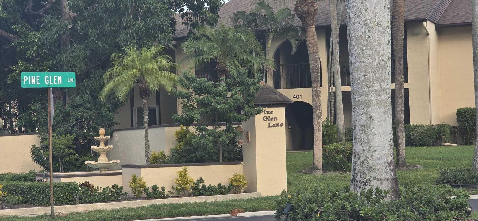 For Sale: $109,000 (1 beds, 1 baths, 632 Square Feet)