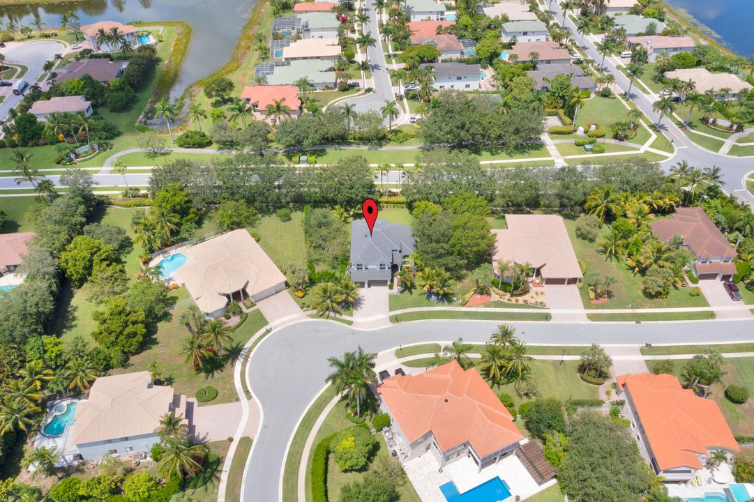 出租: $14,500 (5 贝兹, 3 浴室, 3375 平方英尺)