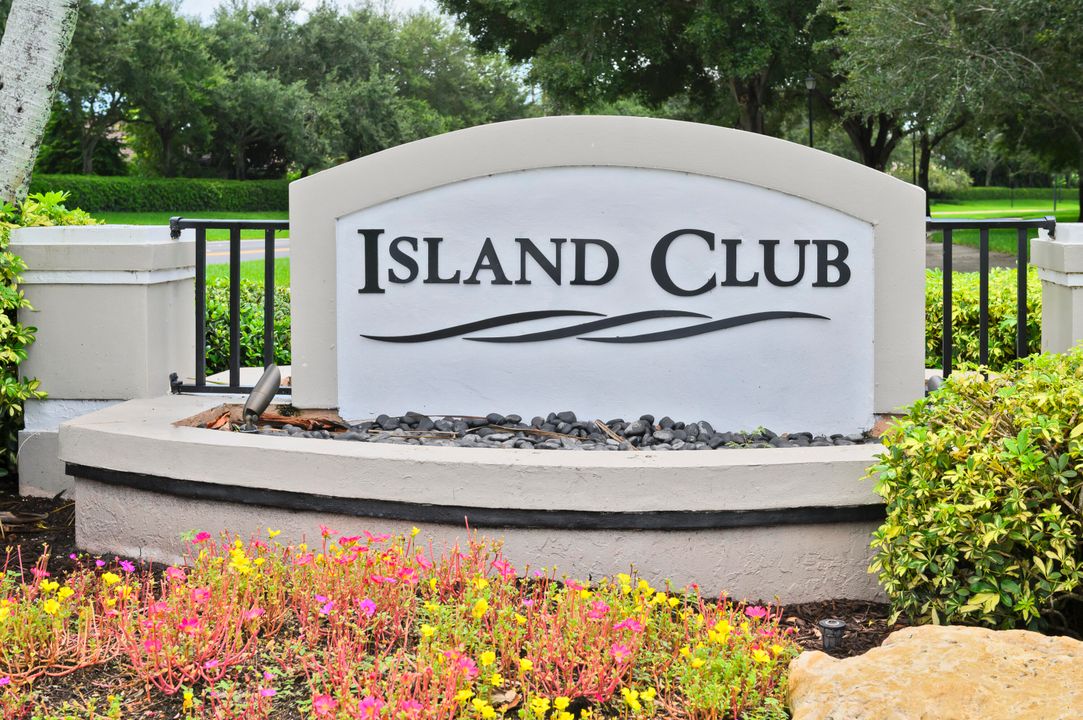 出租: $14,500 (5 贝兹, 3 浴室, 3375 平方英尺)