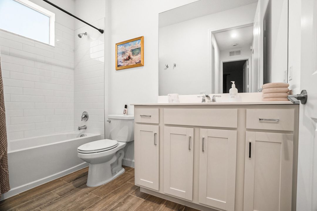 For Rent: $4,500 (3 beds, 2 baths, 1697 Square Feet)