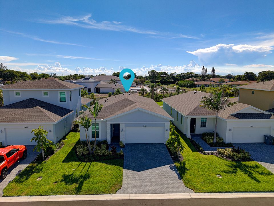 For Rent: $4,500 (3 beds, 2 baths, 1697 Square Feet)