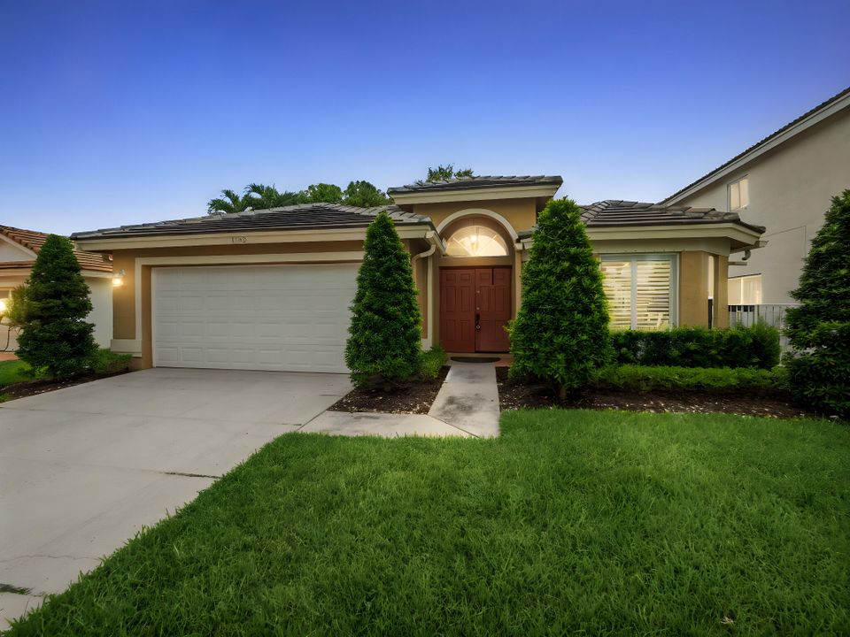 Recently Sold: $549,000 (3 beds, 2 baths, 1515 Square Feet)