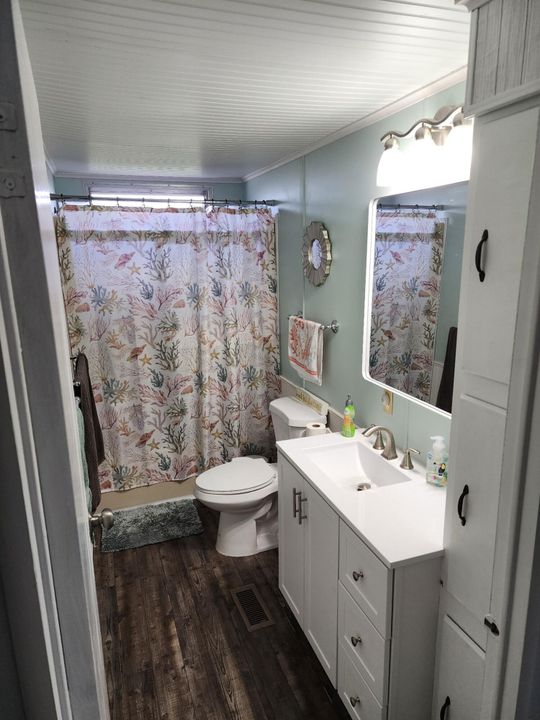 For Sale: $69,900 (2 beds, 2 baths, 1416 Square Feet)