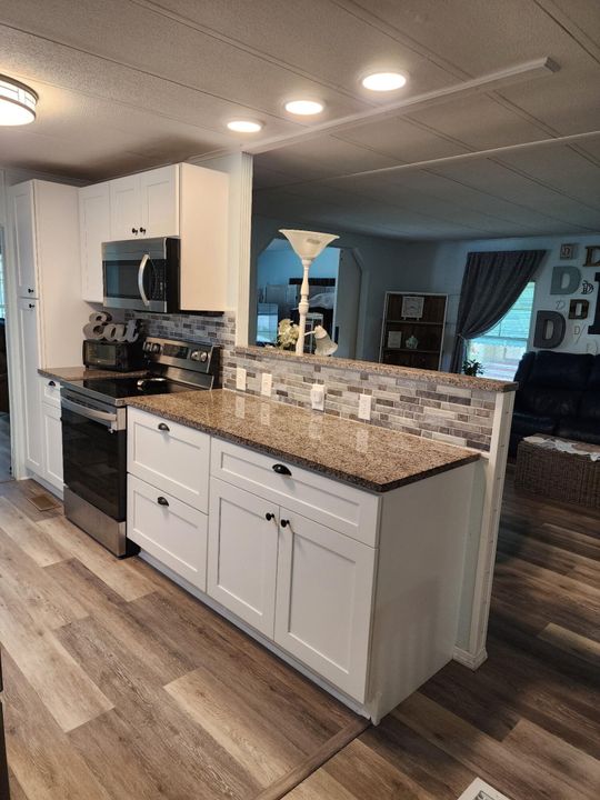 For Sale: $69,900 (2 beds, 2 baths, 1416 Square Feet)