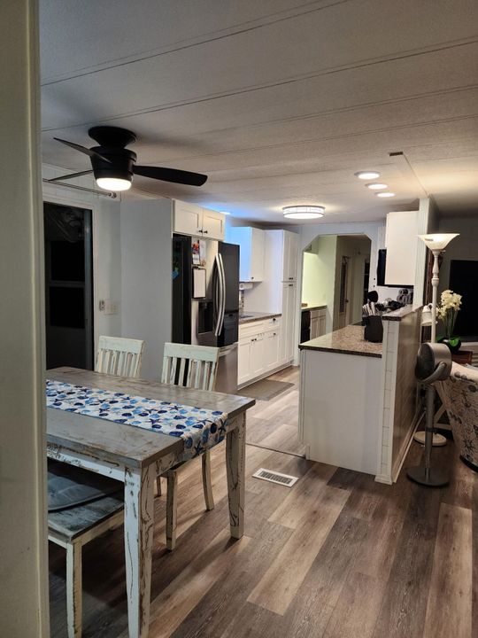 For Sale: $69,900 (2 beds, 2 baths, 1416 Square Feet)