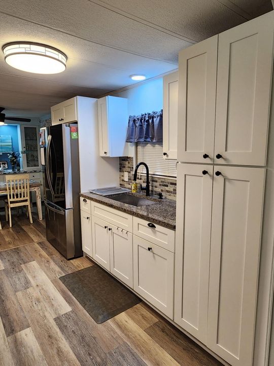 For Sale: $69,900 (2 beds, 2 baths, 1416 Square Feet)