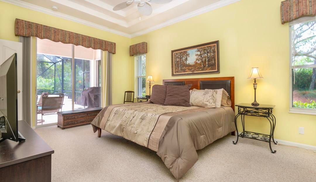 Activo con contrato: $699,000 (3 camas, 2 baños, 2419 Pies cuadrados)